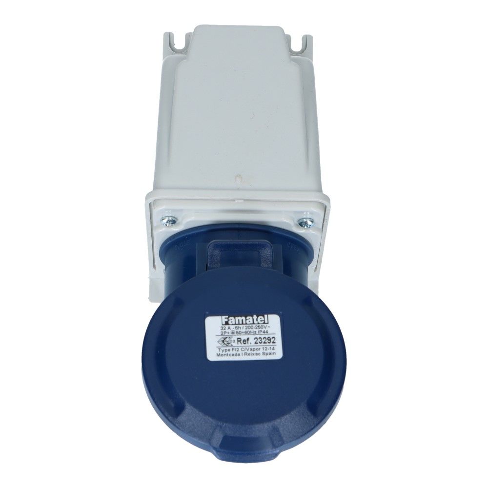CEE female 3 polig 6H 32A IP44 wcd 220-240AC