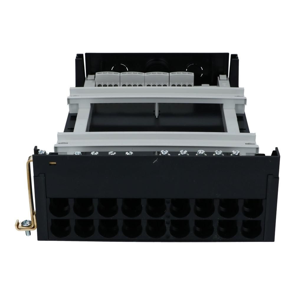 Ledige groepenkast 2x12 modules met verhoogd met buisinvoer