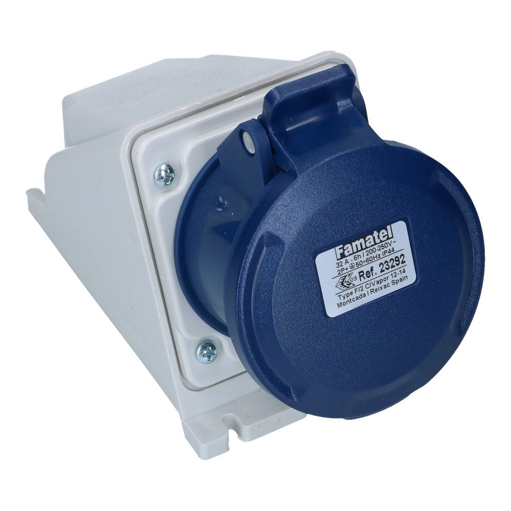 CEE female 3 polig 6H 32A IP44 wcd 220-240AC