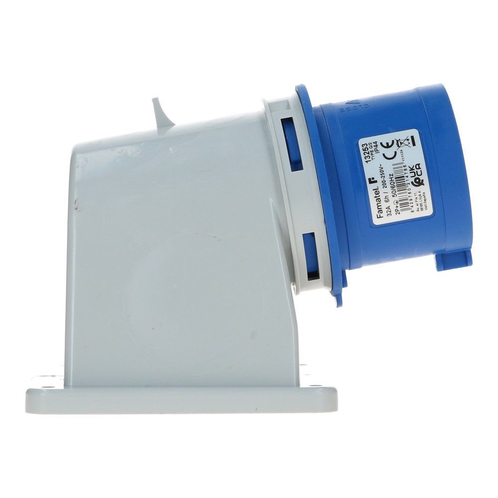 CEE male 3 polig 6H 32A IP44 wcd 220-240VAC