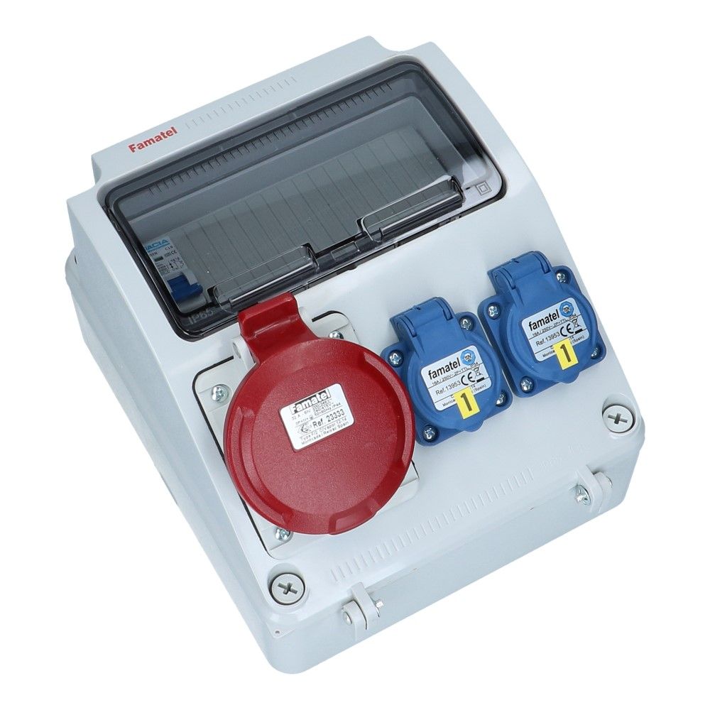Wandverdeelkast IP44 1x CEE 32A 5p beveiligd: 2x schuko per 2
