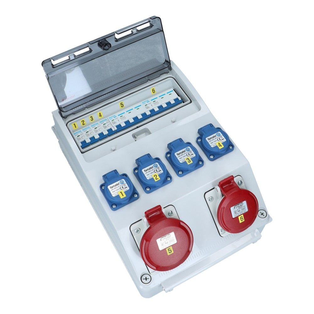 Wandverdeelkast IP44 beveiligd: 1x CEE 32A 5p 1x16A 5p 4x schuko