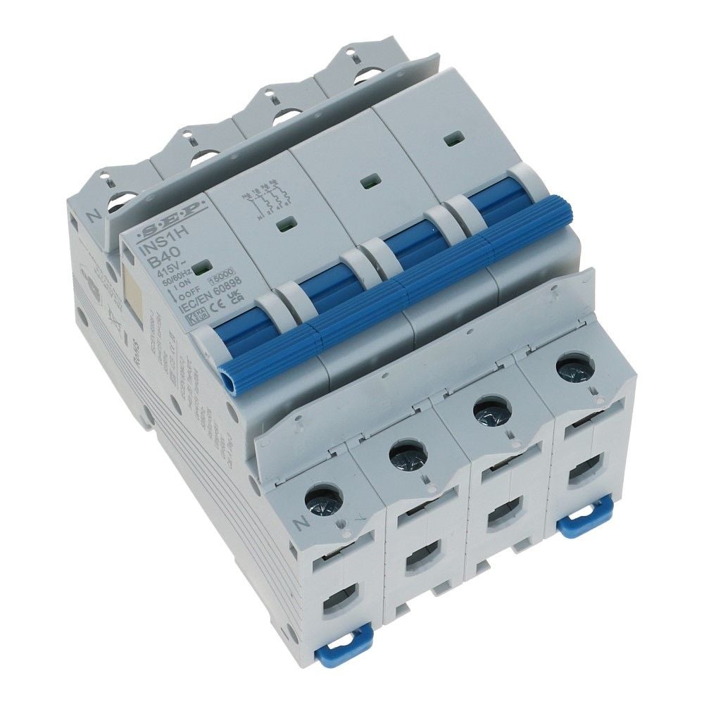 Installatieautomaat  3 polig + nul 50A karakteristiek B 15kA INS1H