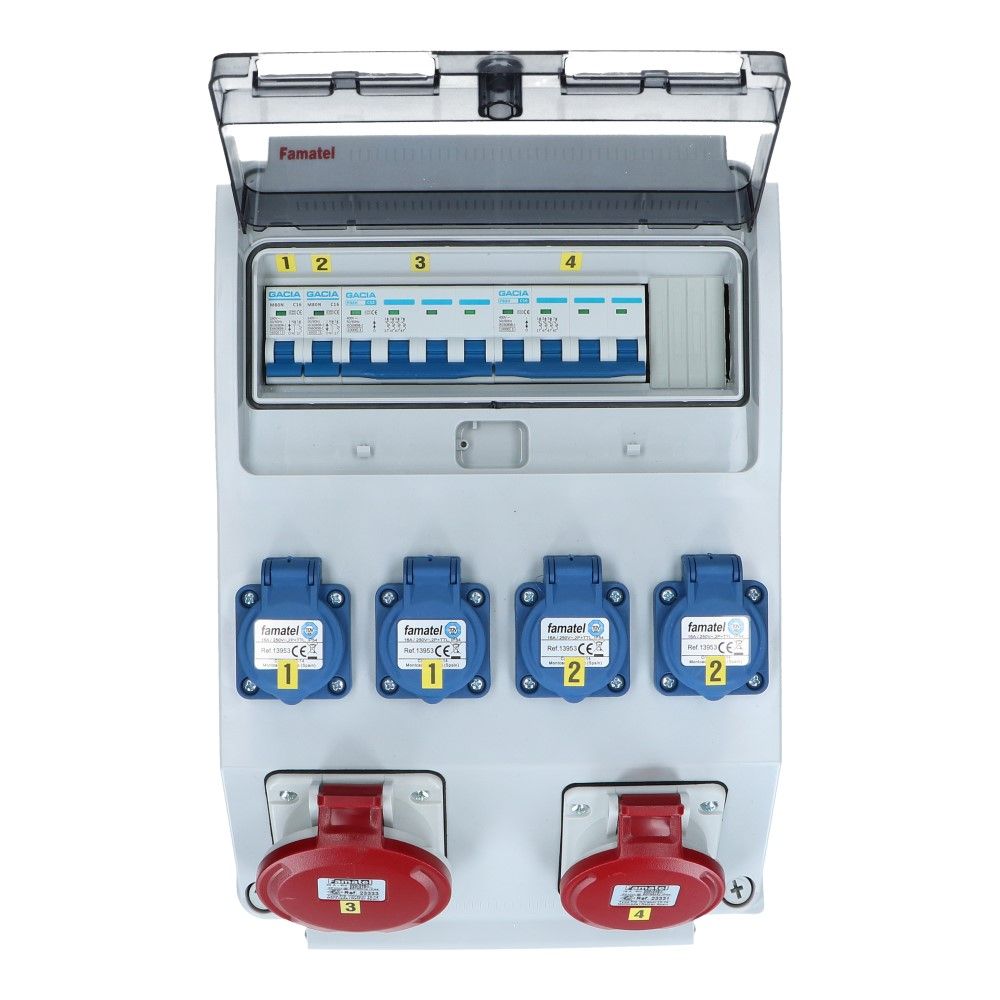Wandverdeelkast IP44 beveiligd: 1x CEE 32A 5p 1x16A 5p 4x schuko per 2