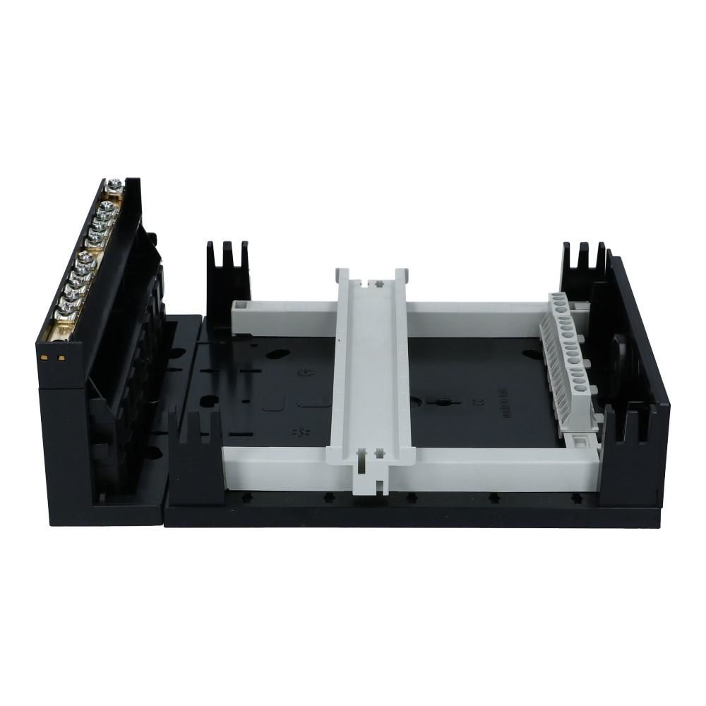 Ledige groepenkast 1x12 modules met verhoogd met buisinvoer